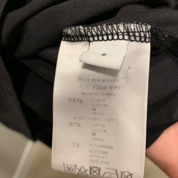 GIVENCHY T-Shirt - Picture 2 of 2